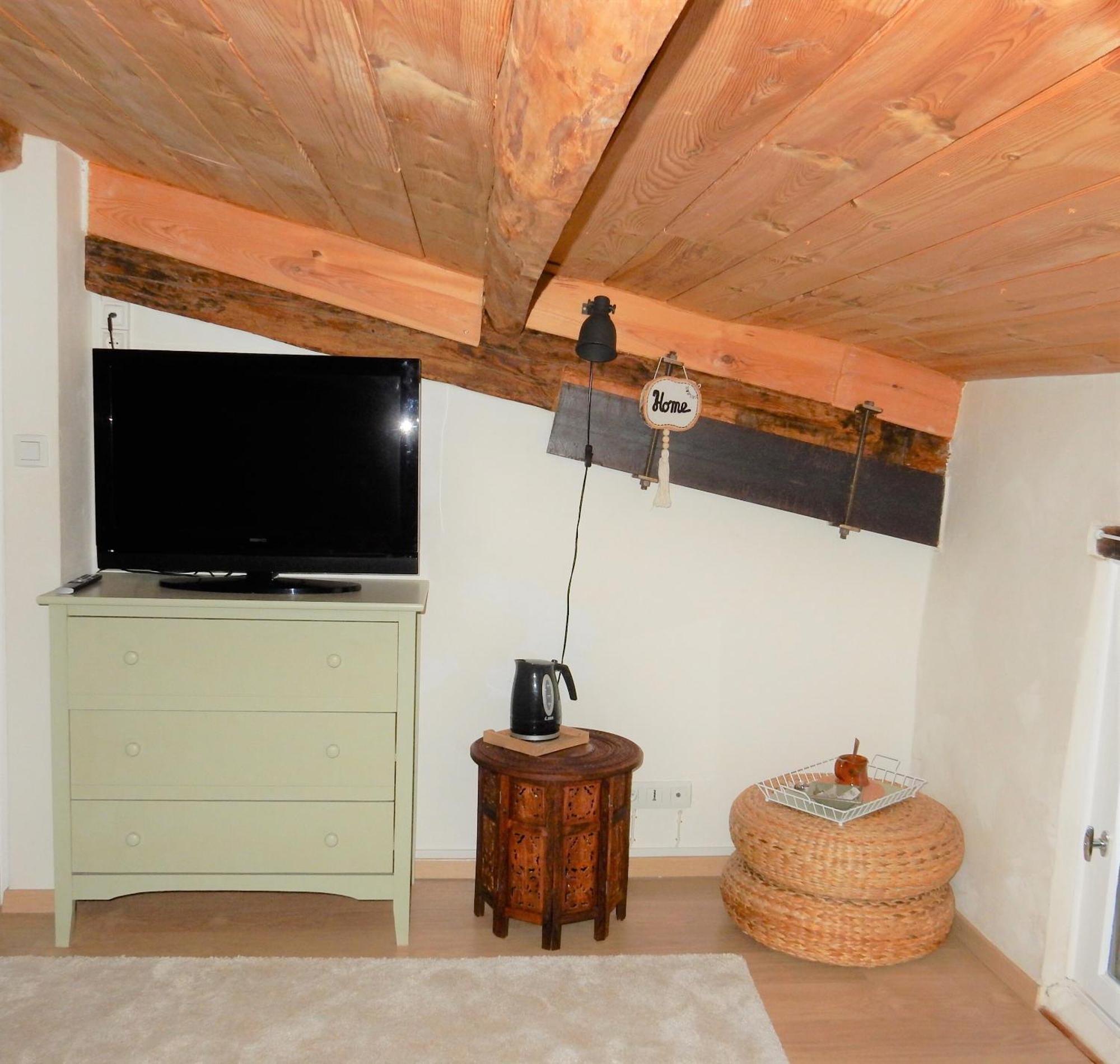 Le Logis D'Hestia Apartment Billom Exterior photo